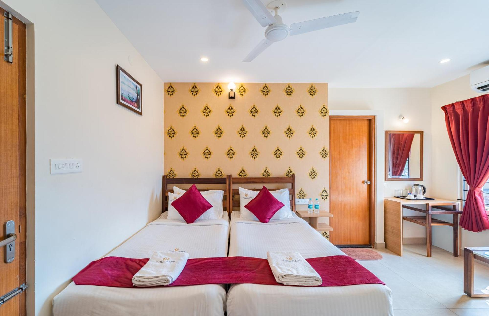 Hotel VI Park - City Centre بونديتْشيري المظهر الخارجي الصورة